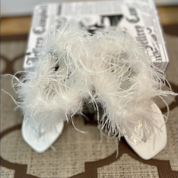 Authentic Jeffrey Campbell Boca Flat Sandals - Picture 5 of 13